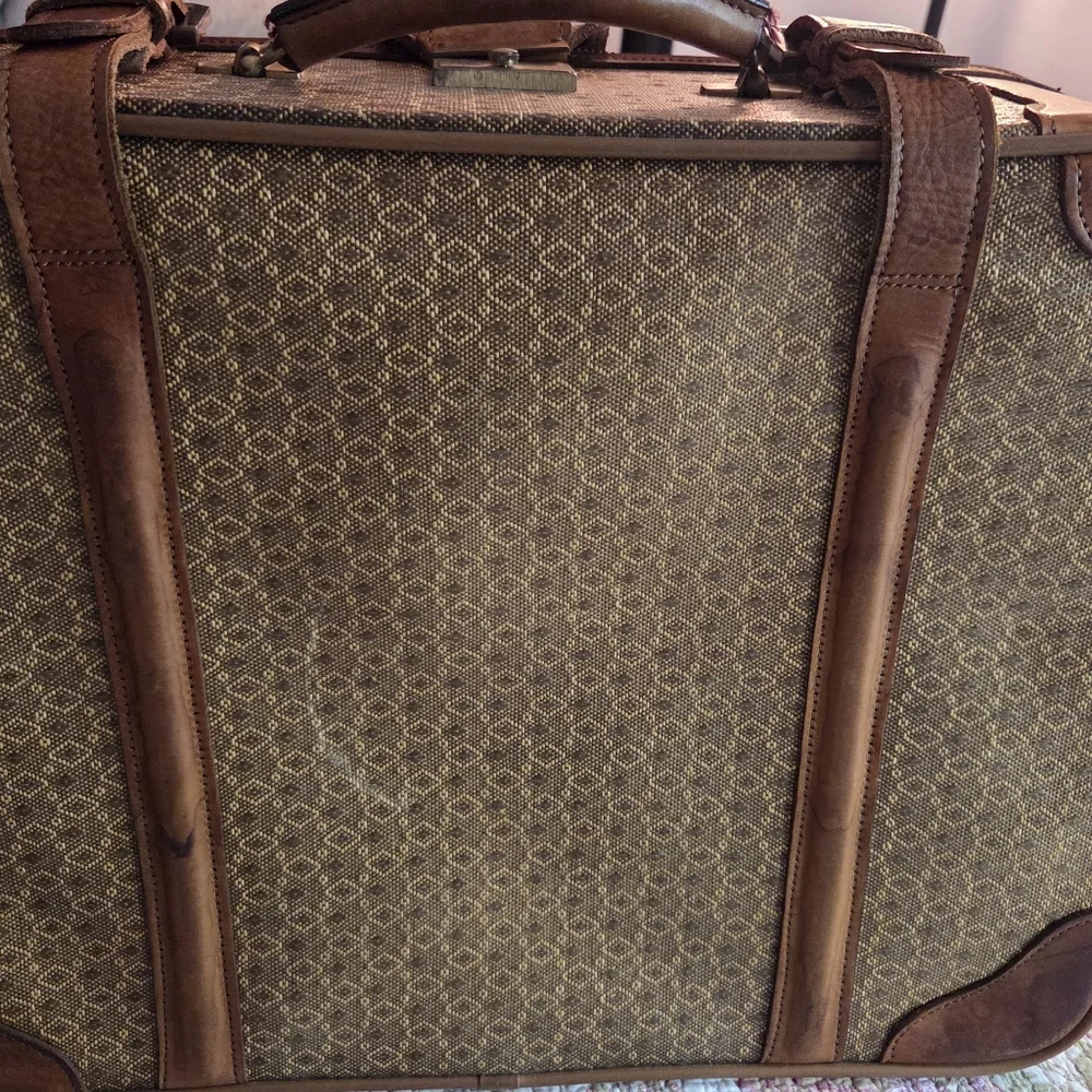 Wings Vintage Leather Trimmed Luggage Suitcase Broken Zipper